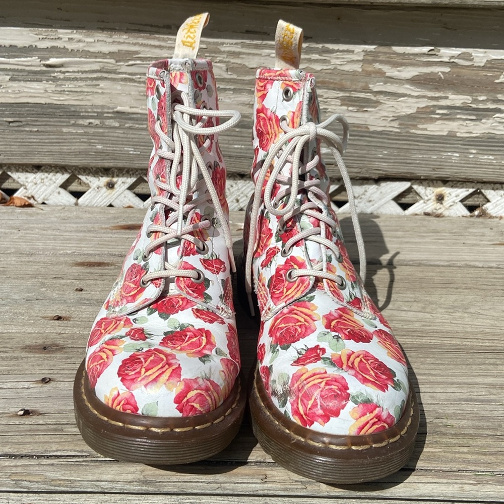RARE! Dr. Martens 1460 W Women's Boot Valentine Rose Print Women's Size 8 - Picture 3 of 12